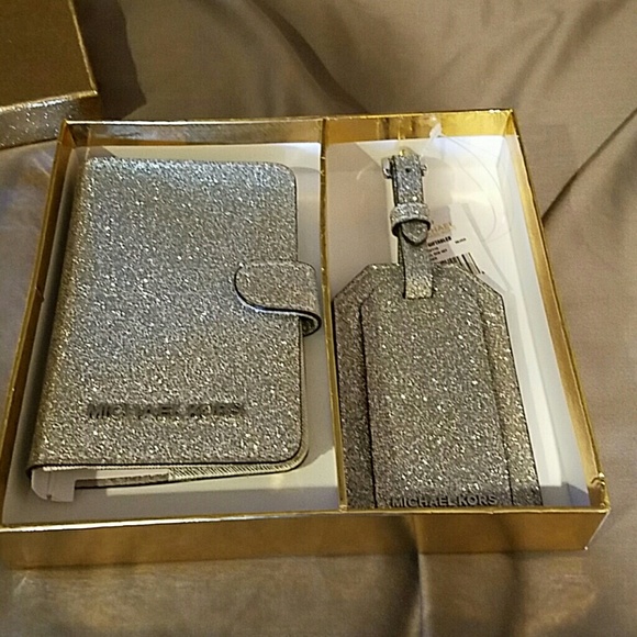 Michael Kors Other - Michael Kors Travel Set Box